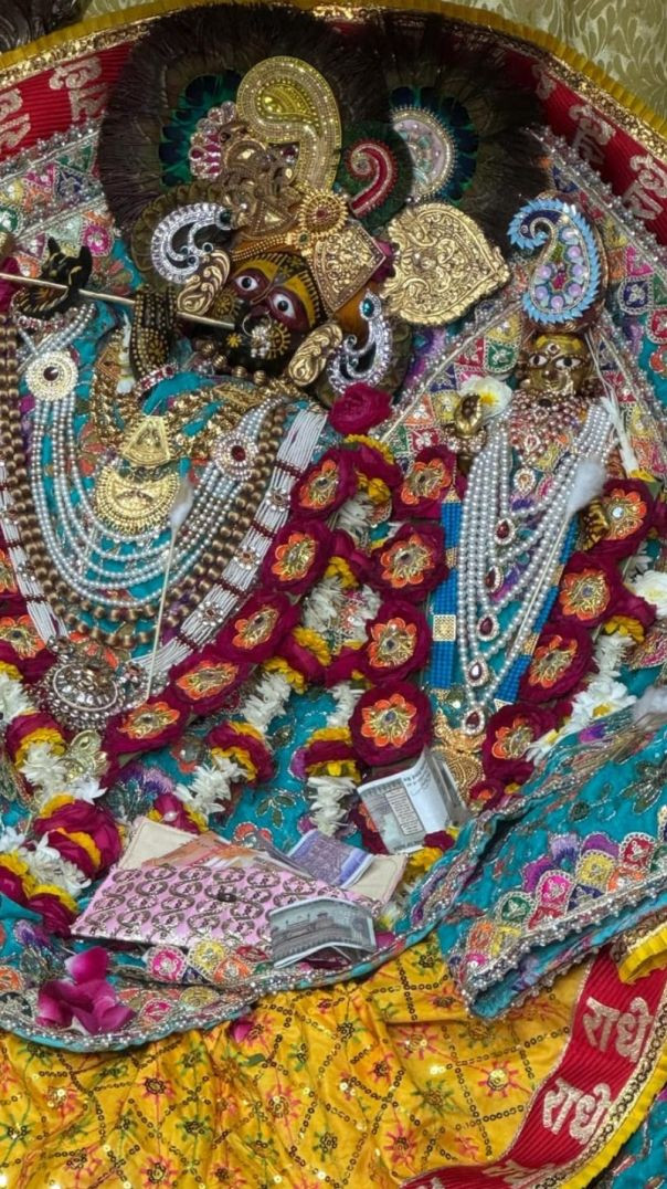 ⁣राधारानी जी की सुबह की आरती और दर्शन करो। राधारानी। Apnatube