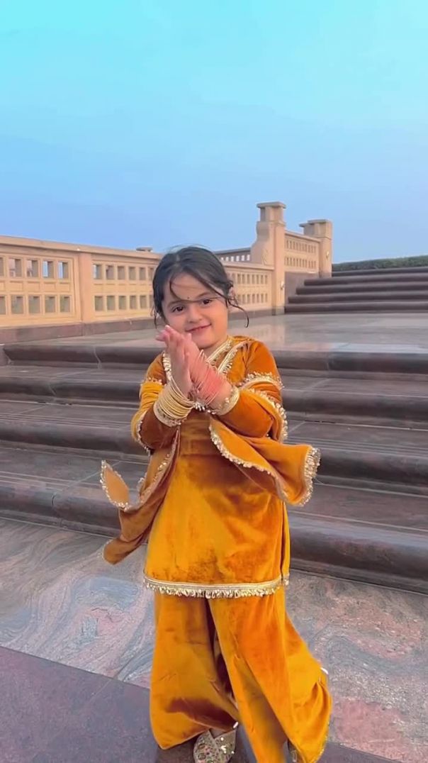⁣Dhakad dhakad