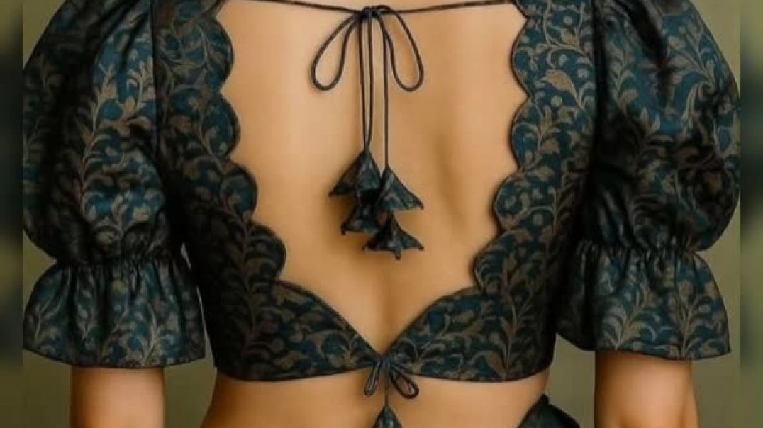 ⁣Lhnge blouse design