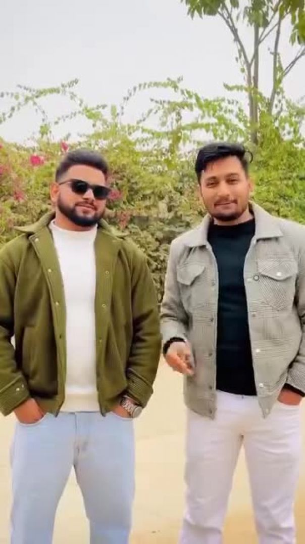Bharosa chakiya dost ka please ladki Ko nahin pata kyon Ganda Hai