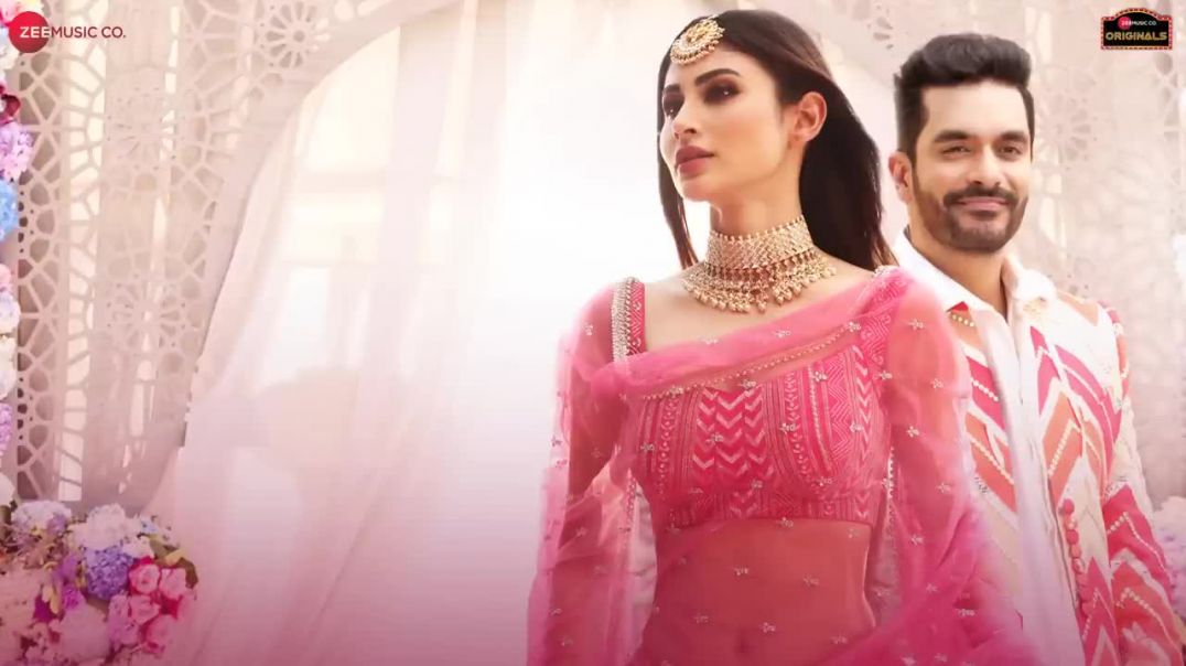 ⁣Baithe Baithe - Mouni Roy_ Angad _ Meet Bros ft Stebin Ben_ Danish_ Aishwarya_ Zee Music Originals