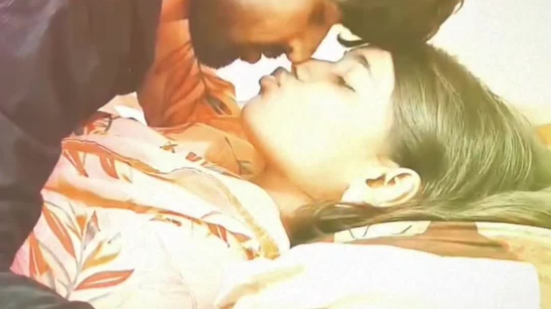 ⁣Cute 🥺 🥰 cuple lip kissing 💋😘 video liplock seen this is video