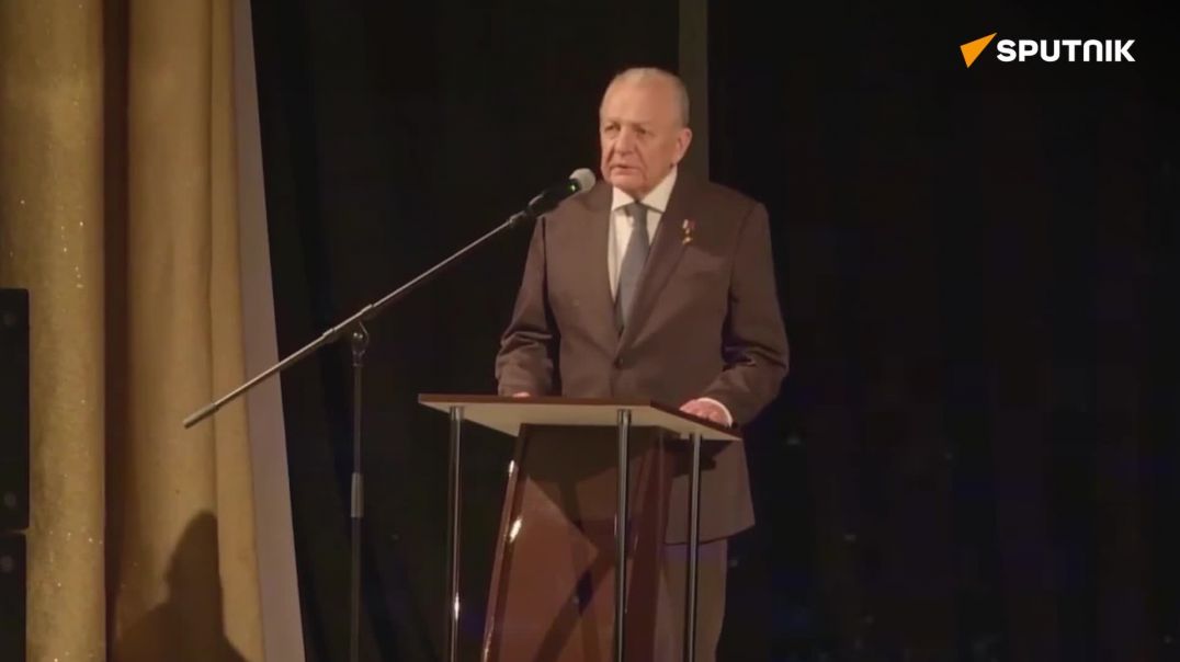0604_sputnik_video_ Leonov_2