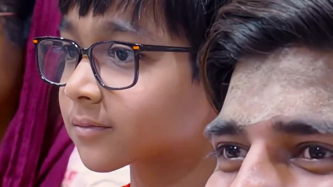 ⁣मेरे पापा मुझे 10 हजार नाम जपने पर 200 रुपये देते हैं, क्या यह सही है?#premanandjimaharaj