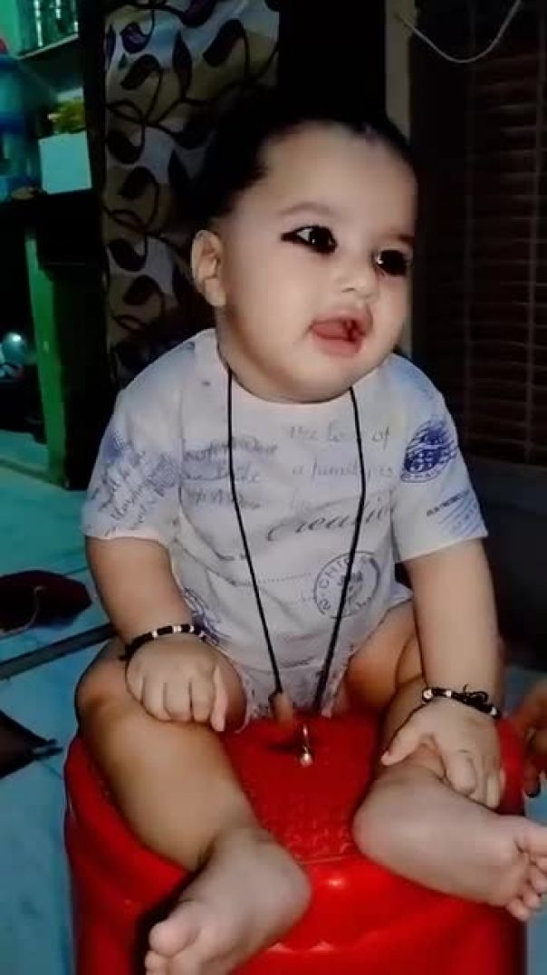 FB_VID_4687656945458562172