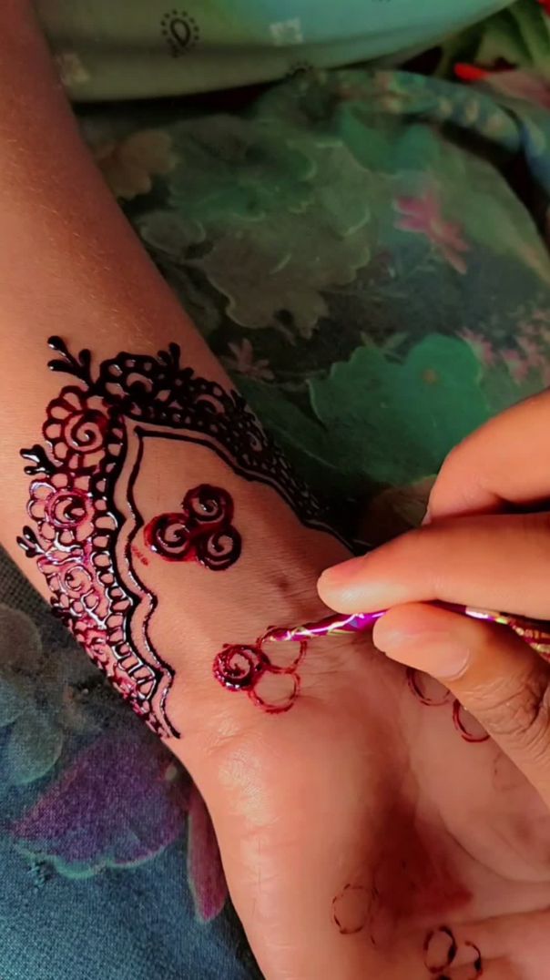 Aesthetic mehndi luck