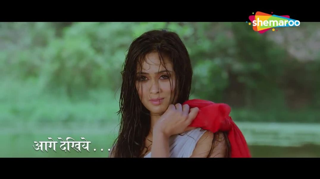 ⁣SHWETA TIWARI को नहाते हुए देख रहे है लफंगे बदमाश - BIN BULAYE BARAATI - Com_HD