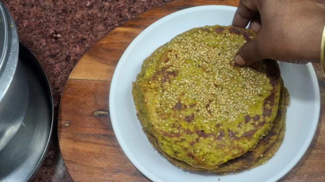 ⁣STOP Eating Bread! 🚫 Try This Zero-Oil High Protein Moong Dal Nashta 💪✨ #shorts