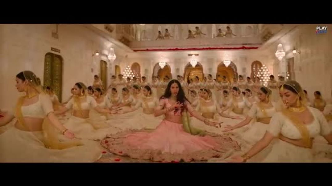 ⁣Bol Kaffara Kya Hoga - Ek Deewane Ki Deewaniyat _ Harshvardhan_ Sonam _ Chetas_ Neha_ Farhan_ Lijo