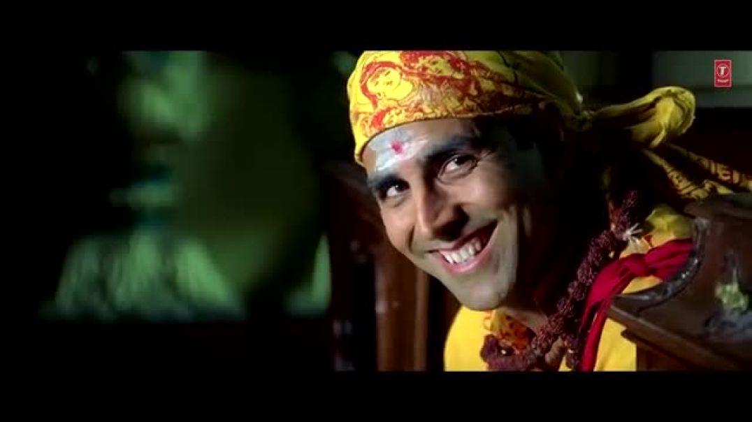 Bhool_Bhulaiyaa__Akshay_Kumar_s_Iconic_Entry😂_-_Goti_Comedy_Scene___Paresh_Rawal,_Rajpal_Yadav_MP4_3