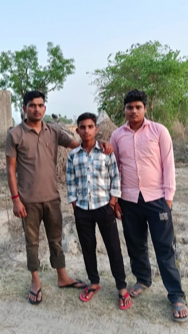 Tin bhai tino tabahi