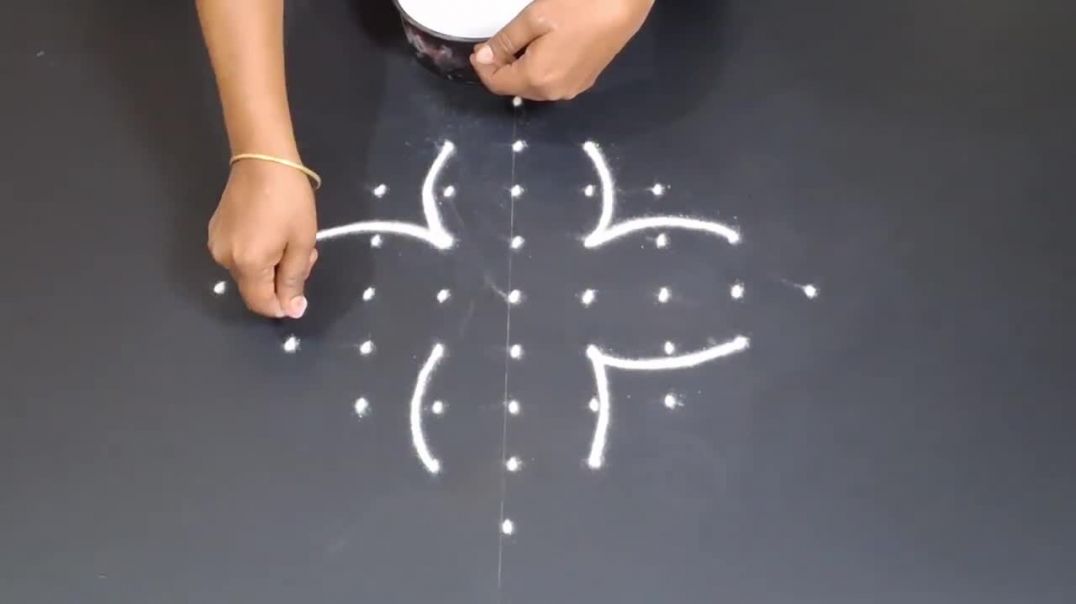 ⁣New 9 to 1 Dots Border Muggulu for Small Doorsteps 🌸✨_ Small Kolam ✨