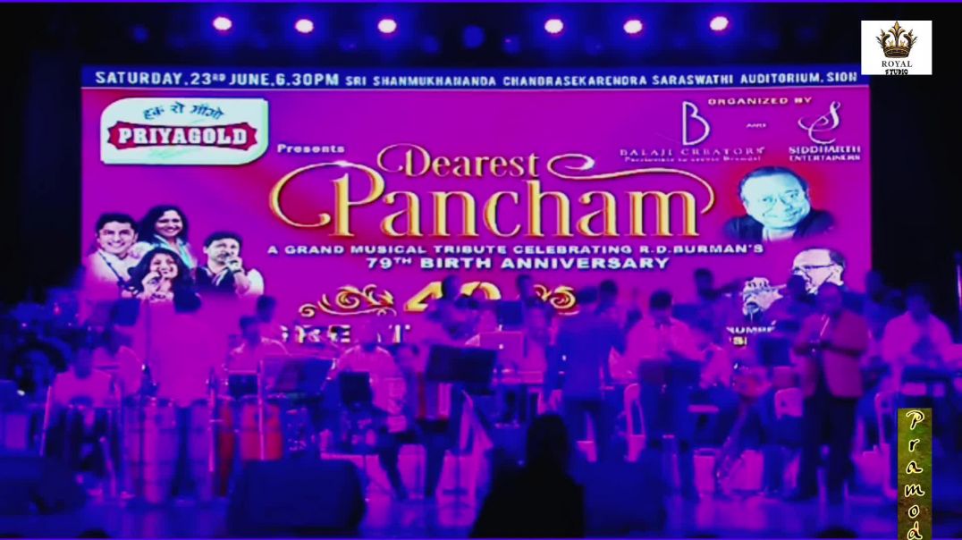 ⁣80's Music On Stage By Our Musicians......