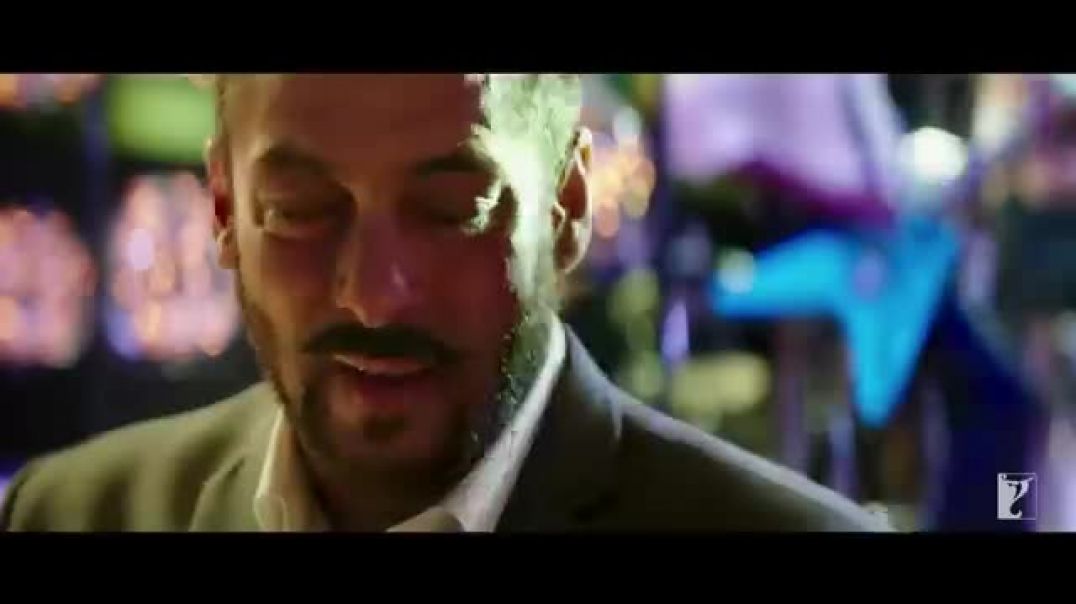 Jag_Ghoomeya_Full_Song___SULTAN___Salman_Khan,_Anushka_Sharma___Rahat_Fateh_Ali_Khan,_Vishal-Shekhar