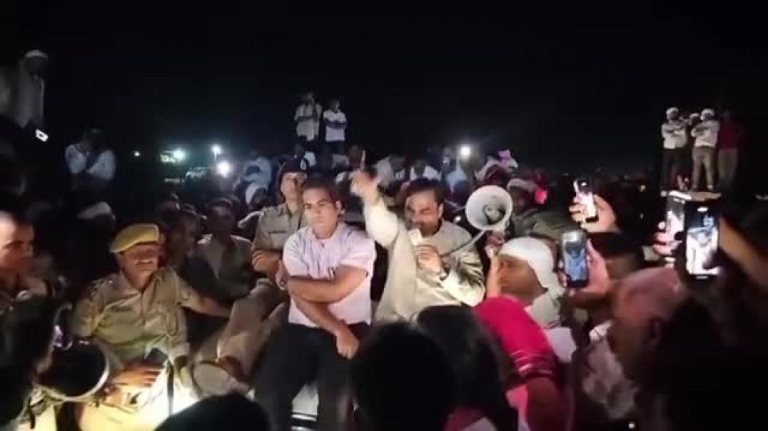 ⁣देर रात प्रशासन के साथ हुई सफल वार्त