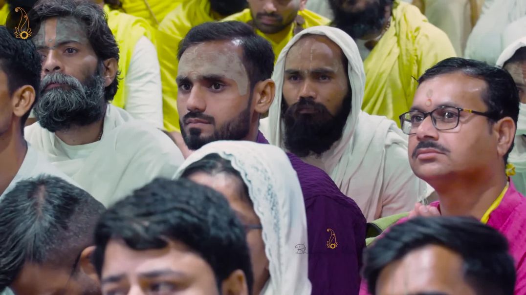 ⁣आप भूखे रहकर भी गंगा किनारे स्वस्थ थे और हम दिन भर ख
