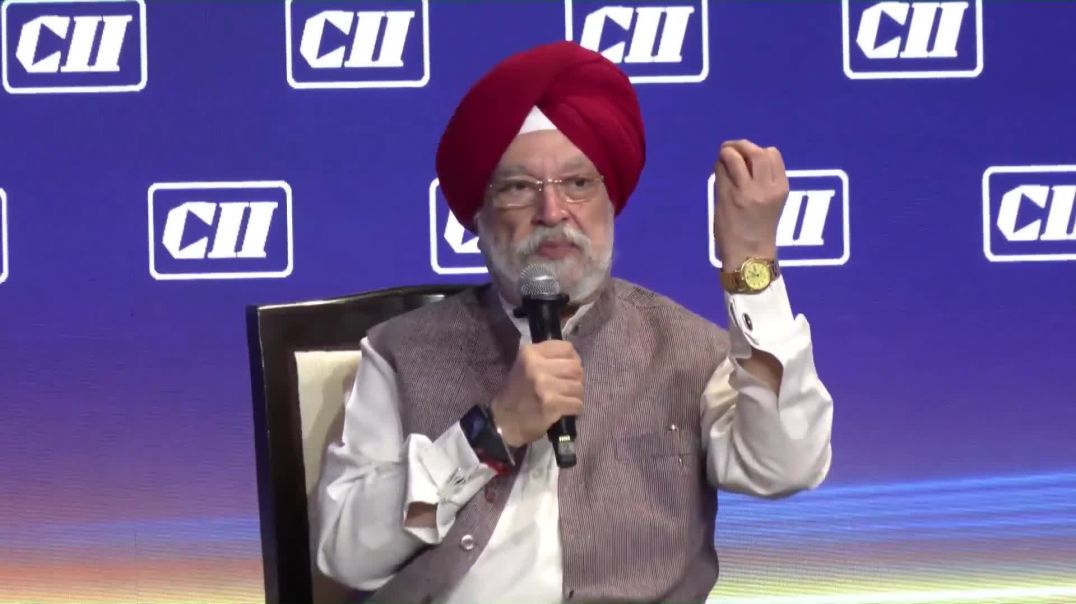 ⁣Petroleum Minister Hardeep Singh Puri giving facts about LNG supply and LPG production in India