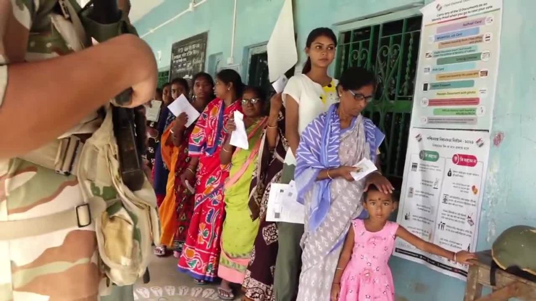 ⁣Re-polling at booth 129 in South 24 Parganas amidst heightened security