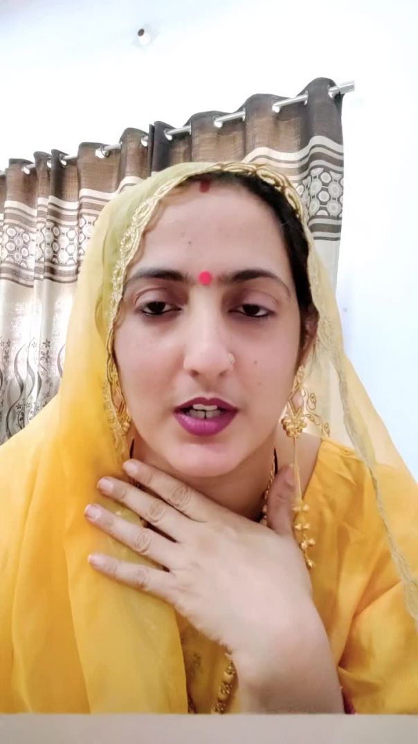 फ्री में सास + नंद का कॉम्बो मिलेगा 🤣