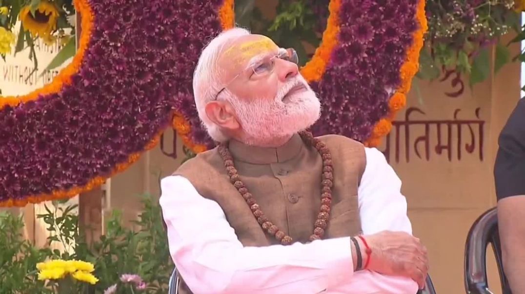 ⁣Air Show by Surya Kiran at Somnath Temple during the visit of PM Modi on Somnath Amrut Mahotsav