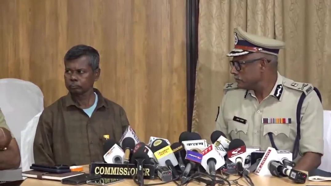 ⁣Maoist Leader surrenders in Kolkata West Bengal