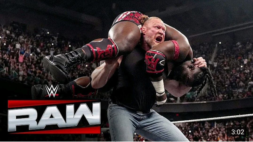 Brock_Lesnar_RETURNS_to_F5_Oba_Femi__Raw_highlights,_May_18,_2026_MP4_720p