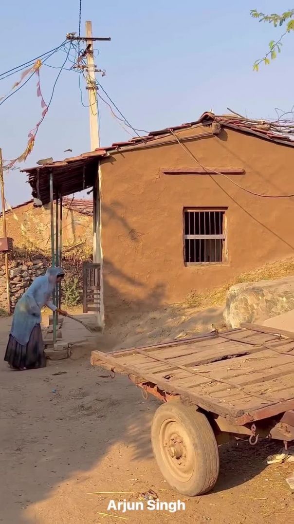 विश्व का ऐसा अनोखा गाँव जहाँ उम्र नहीं गिनते 😍(720P_HD)