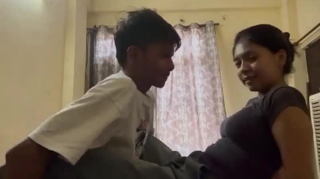 ⁣girl ko condom lagakar choda tharki boy ghar aakar - Desi MMS Site~15