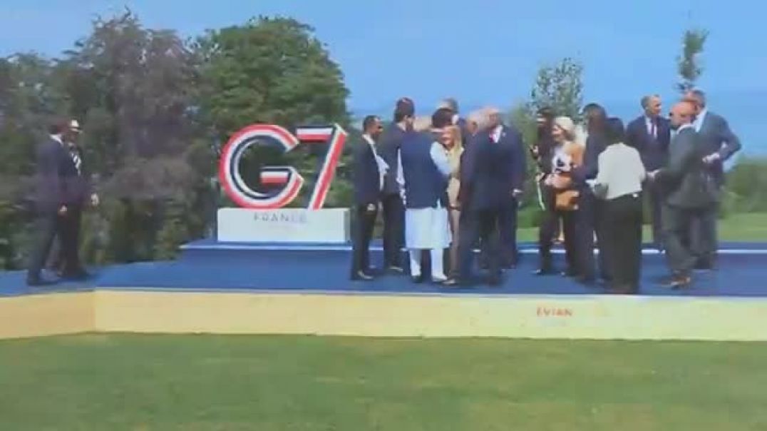 ⁣Trump Modi एक दूसरे को चाय पानी भि नहीं पूछ रहे है