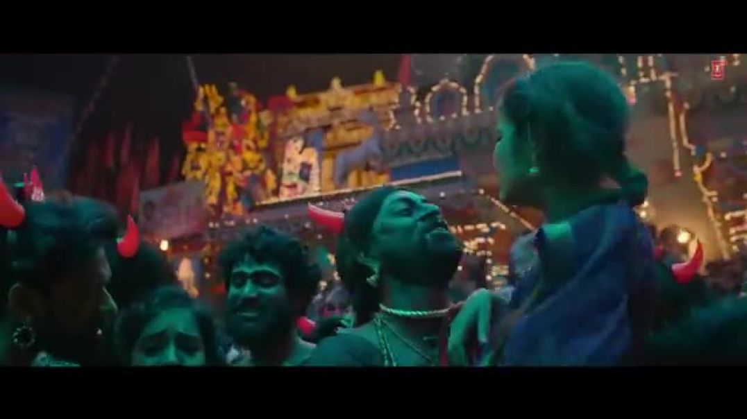 PUSHPA_2___Pushpa_Jathara_Fight_Scene_With_Goons🔥🔱_-_MahaKaali____Allu_Arjun___Movie_Dialogue_Clip(3