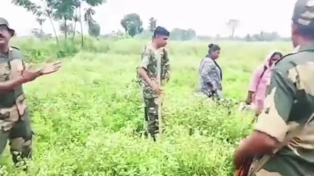 ⁣30 illegals stuck at Lalmonirhat as BSF BGB get into argument
