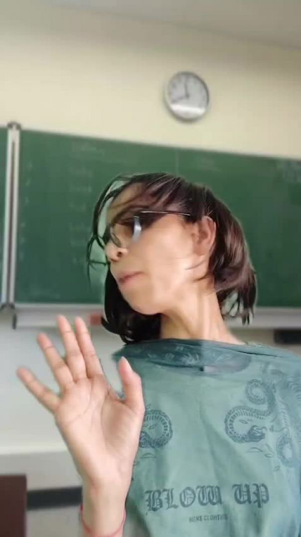Crazy teacher 😂