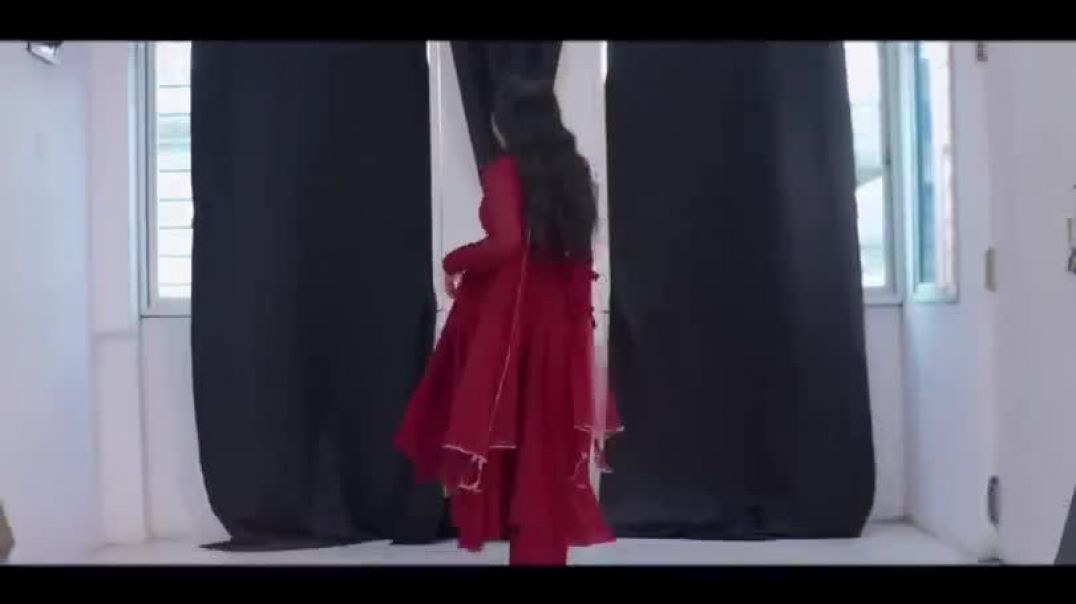 ⁣Chunari Chunari Dance