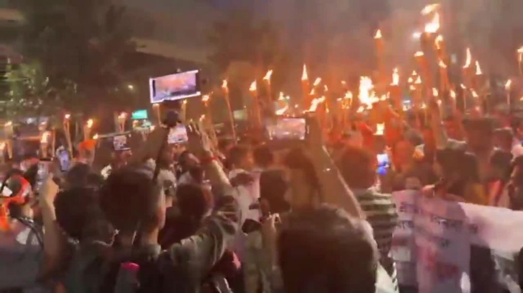 ⁣Bangladeshi Hindus gather in large numbers in Dhaka demanding action against Islamists for insul