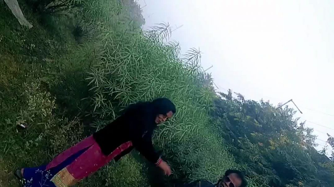 ⁣Sabse_Ham_dur_hue(720p)