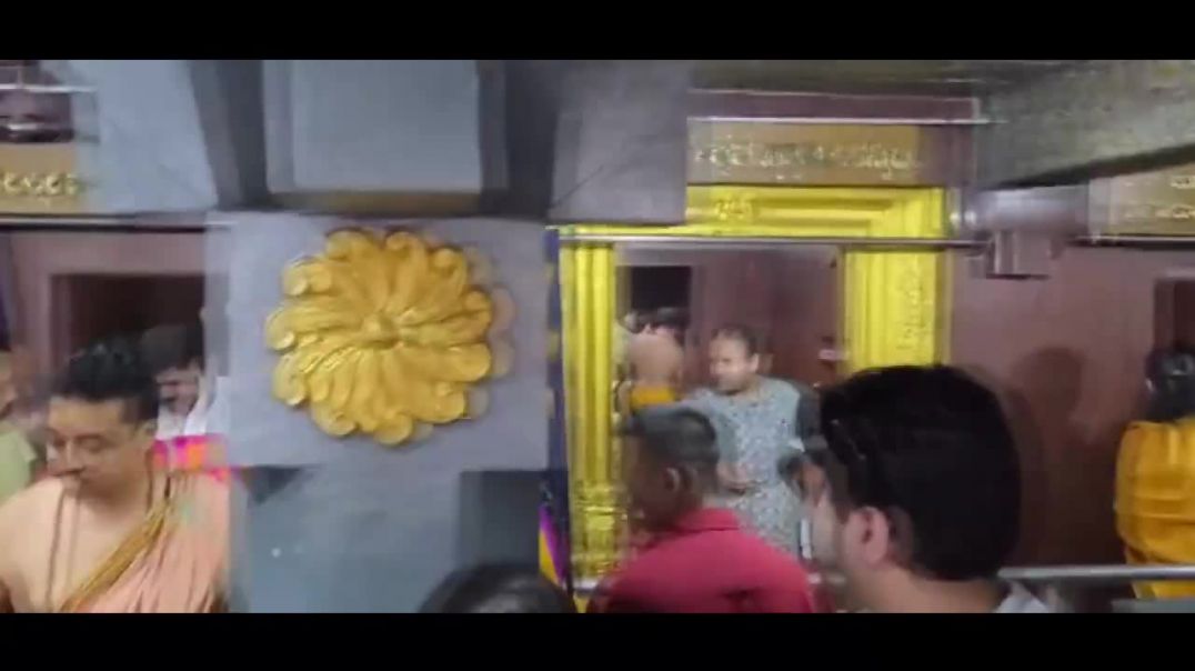 ⁣DMK leader Udaynidhi Stalin's Mother visits Sri Nimishamba temple in Srirangapatnam, Mandya, 