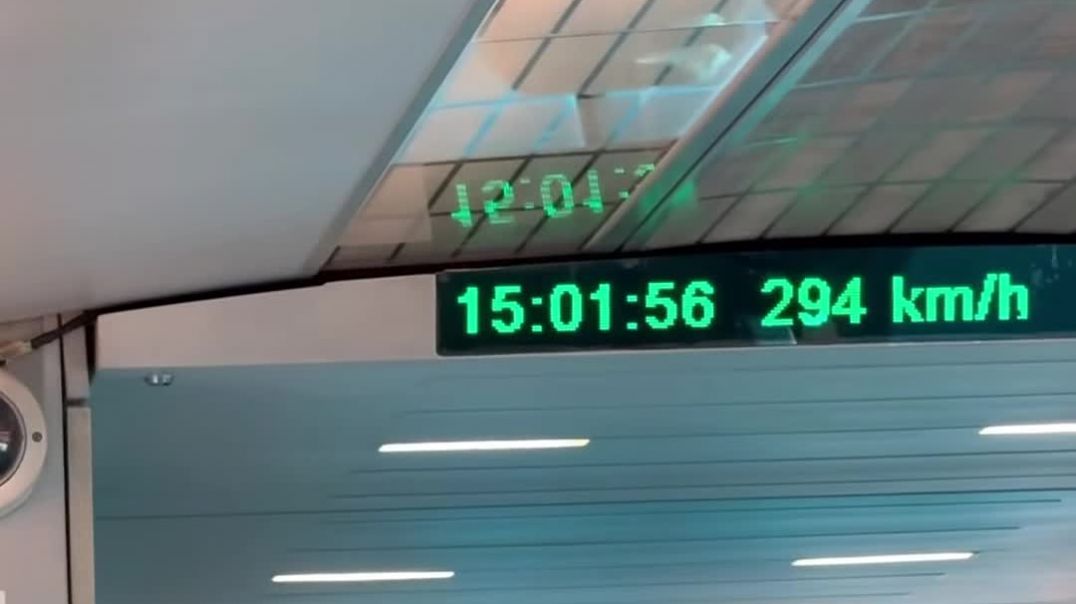 ⁣चीन ट्रेन 2 मिनट में 300 km #viral #apnatube #shorts #short