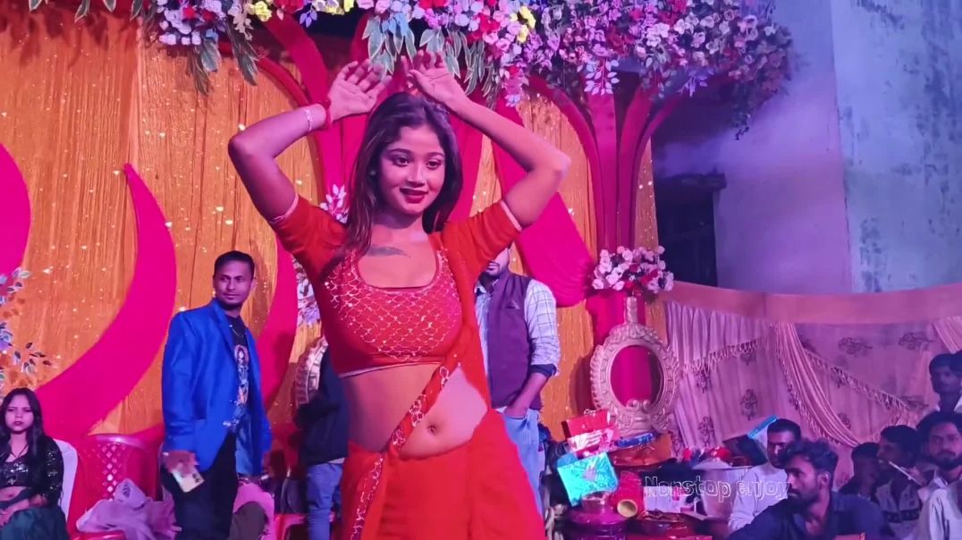 ⁣Ye Kali Kali Aankhen Dance