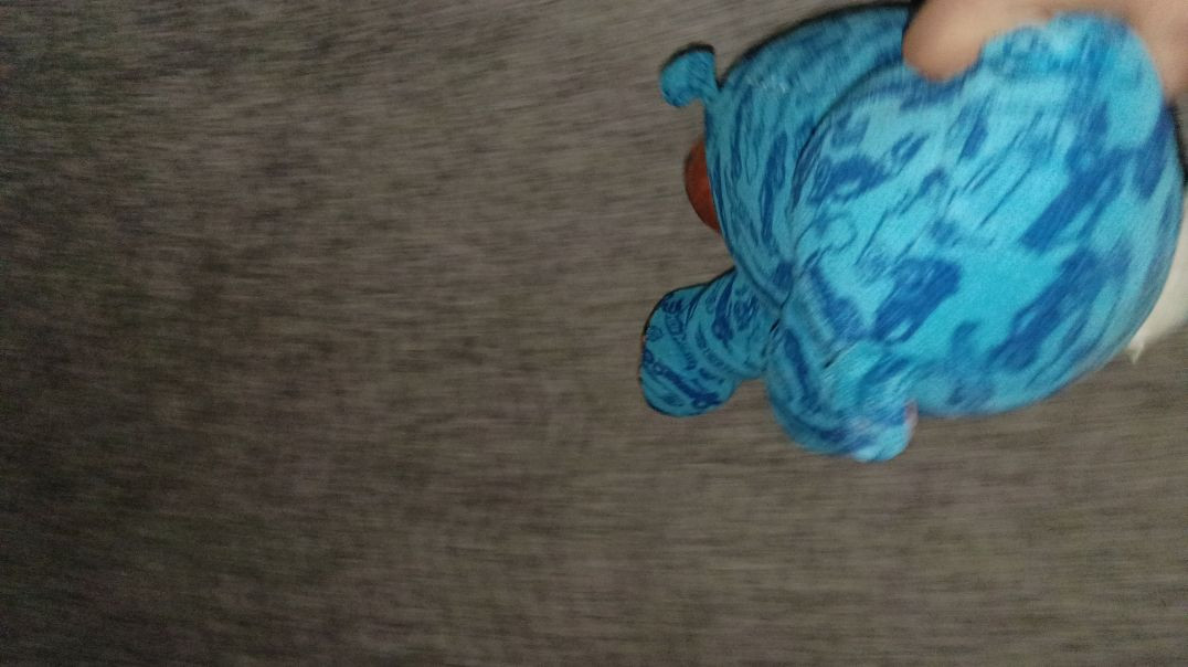 ⁣We went to my room and Closet(1) Because Evil Blue bear was chasing us