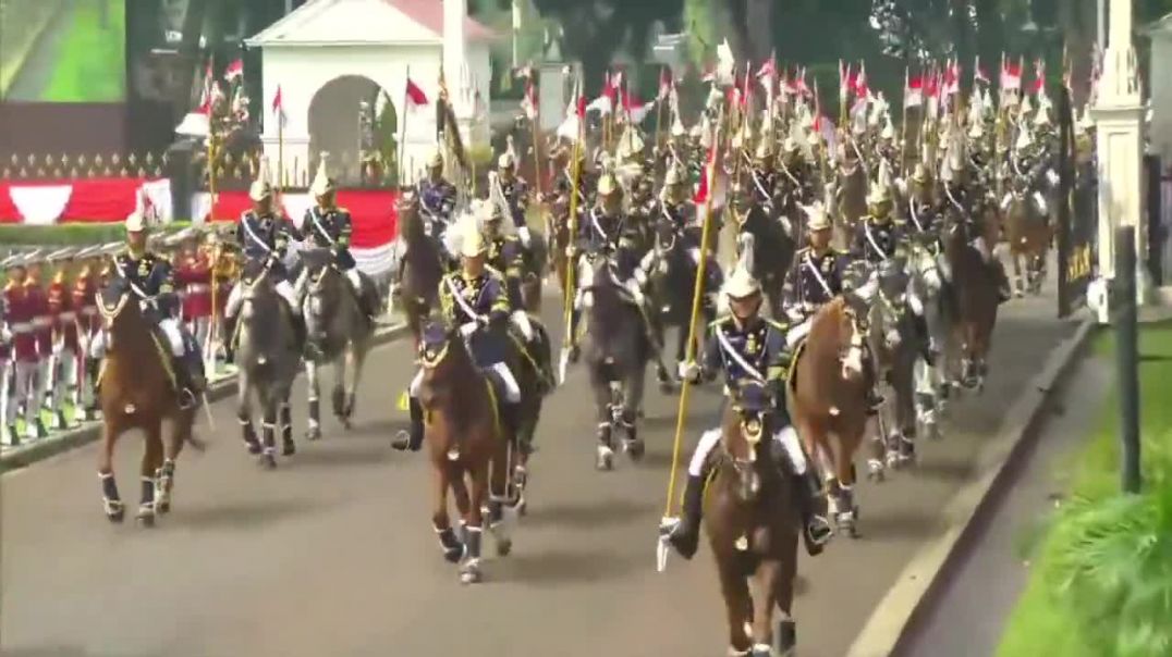 ⁣PM Modi received majestic welcome in Indonesia ahead of being conferred with highest civilian aw