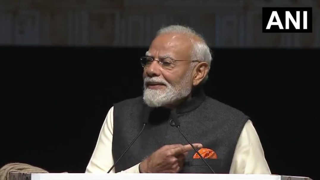 ⁣PM Modi While Addressing Indian Diaspora In Auckland With New Zealand PM Luxon