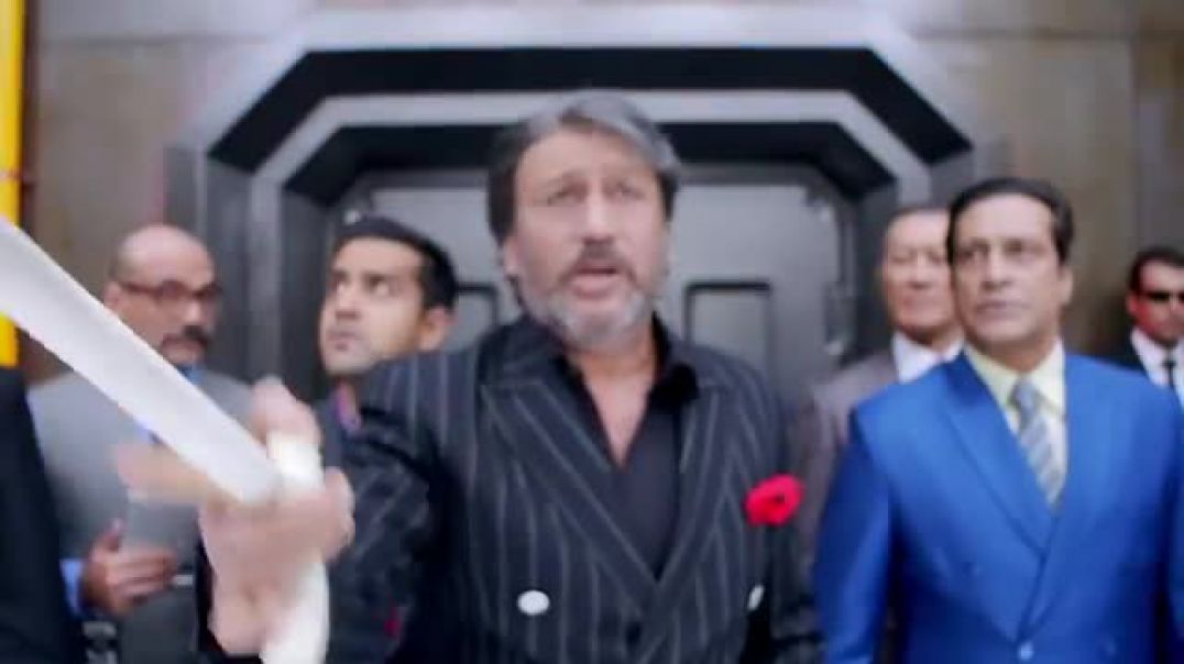⁣Diamond_Churane_Ka_Masterplan___Happy_New_Year___Shah_Rukh_Khan(360p)
