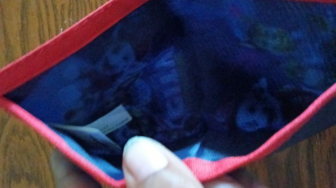 ⁣Evil Blue bear stoled the 50 Dollar bill from Jayden & Birds wallet for the 1 chore (Watch the f