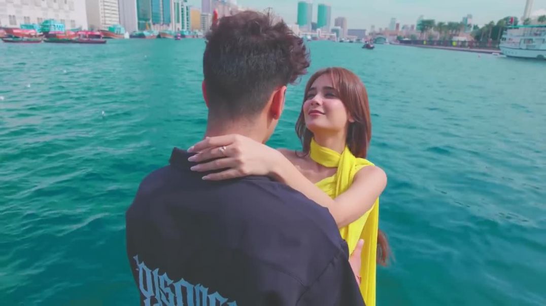 KASHISH__Official_Music_Video__Ashish_Bhatia___Kashish_Ratnani___Omkar_Singh(720p)