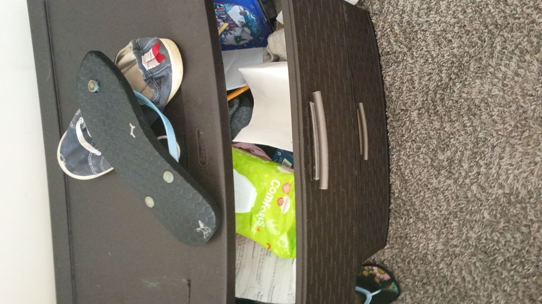⁣I look for Evil Blue bear that l spotted dresser 3 was opened. It was a clue to find Evil Blue bear