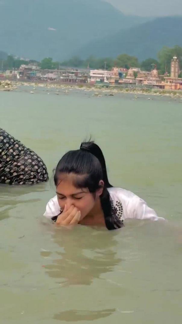 मज़ा आरा है मज़ा_