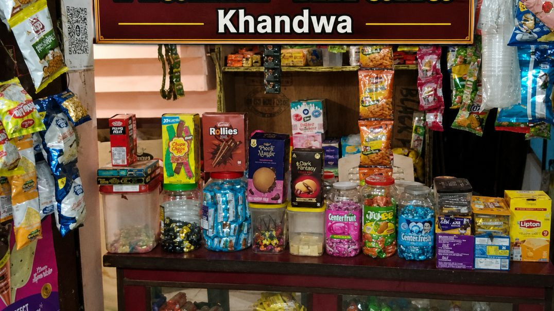 ⁣Aamir kirana shop