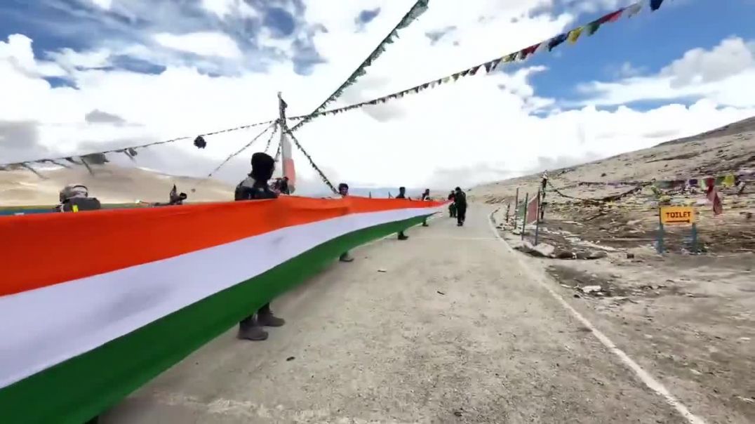 ⁣390 Foot Long Indian Tricolour Flag Unfurled At India's Highest Motorable Road In Umling La, 
