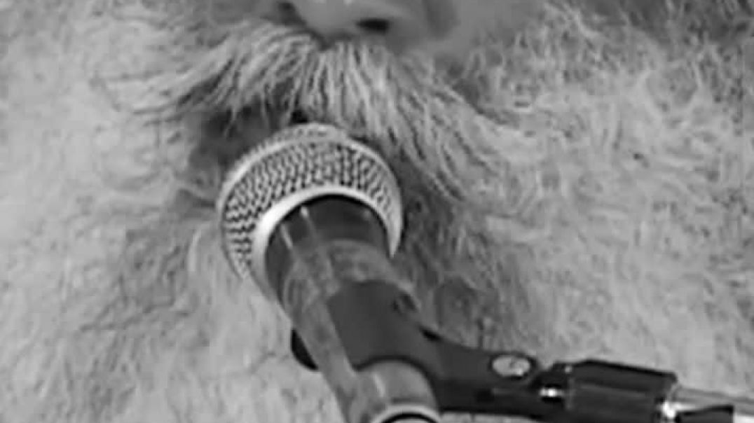 ⁣Profoundness, not pretense - miracle of mind मन का चमत्कार Sadhguru