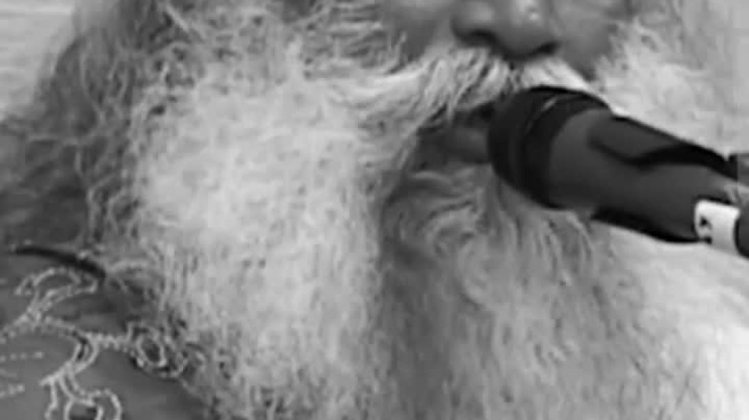 ⁣एक खुशहाल रिश्ते की चाभी - miracle of mind मन का चमत्कार Sadhguru